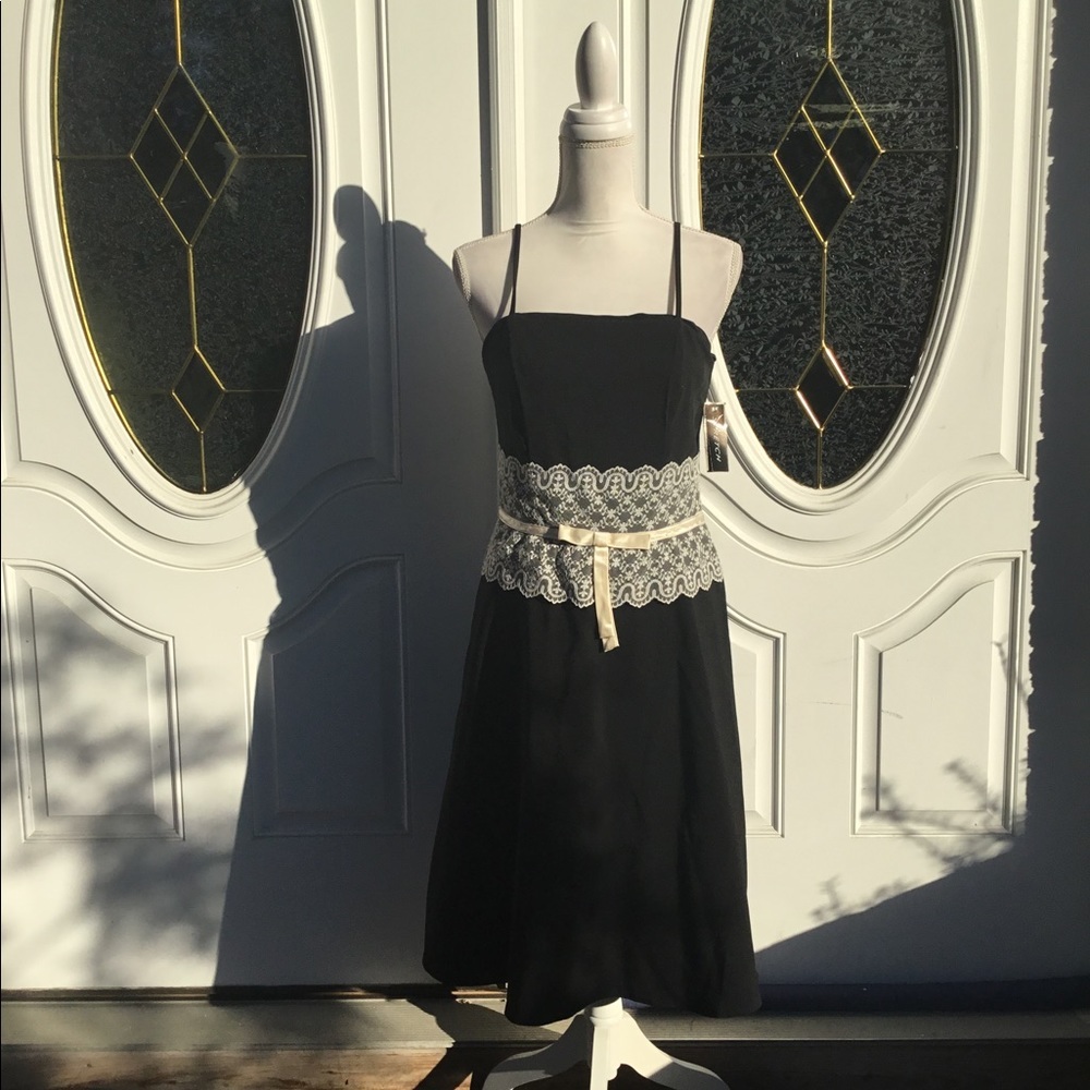 BCX women’s brand new white lace black dress